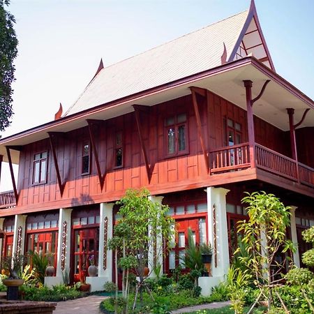 Baan Lhang Wangh บ้านหลังวัง Phitsanulok Exterior foto